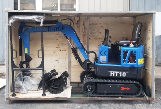 The 1 ton blue mini excavator customized by the Finnish customer was successfully delivered