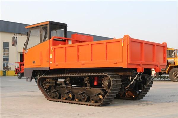 Classification of agricultural crawler transport vehicles by engine